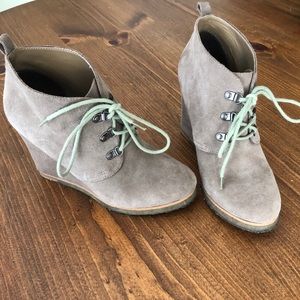 Steve Madden Women's Tanngoo Wedge Boot